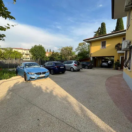 Haus Romagnoli Apartahotel 3*