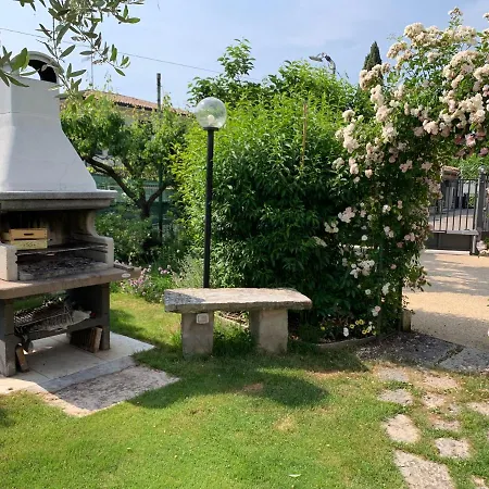 Haus Romagnoli 3* Lazise