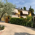 Haus Romagnoli 4* Lazise